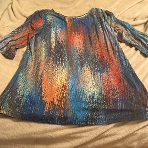 Azalea tunic. Size 2X. Multiple colors. Very soft.